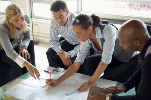 Three Leadership Behaviours That Demotivate Your Team